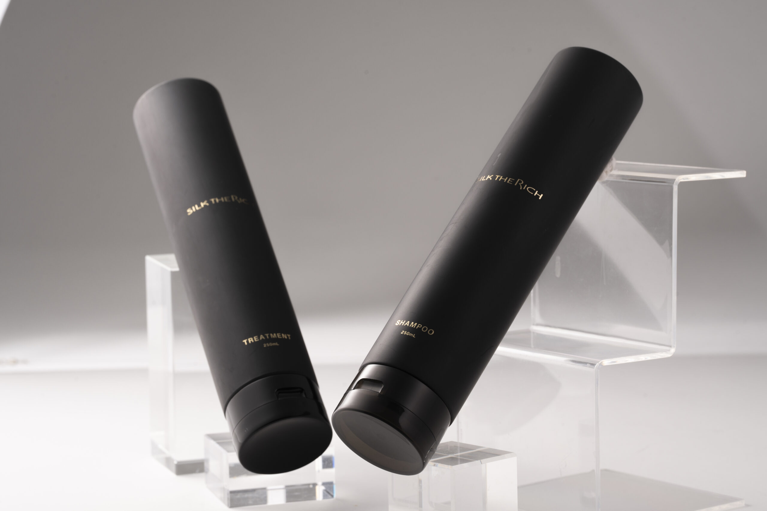 公式】シルクザリッチ黒とは？特徴・成分・香りなど徹底解説！ - THE