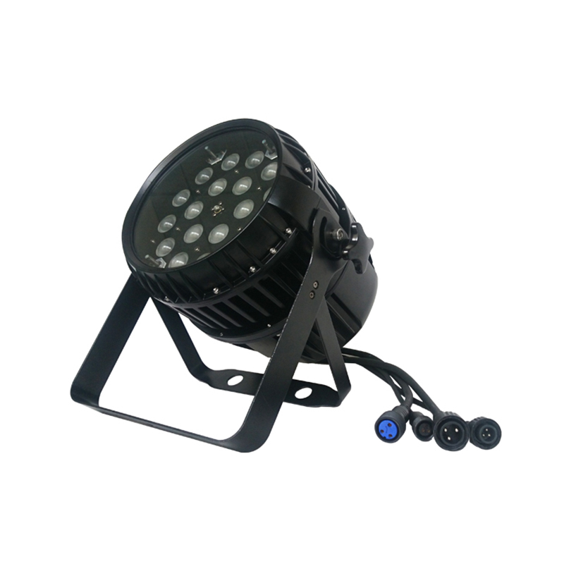 LEDズーム防水パーライト - COLD RIVER｜舞台照明 販売・特注製作・小