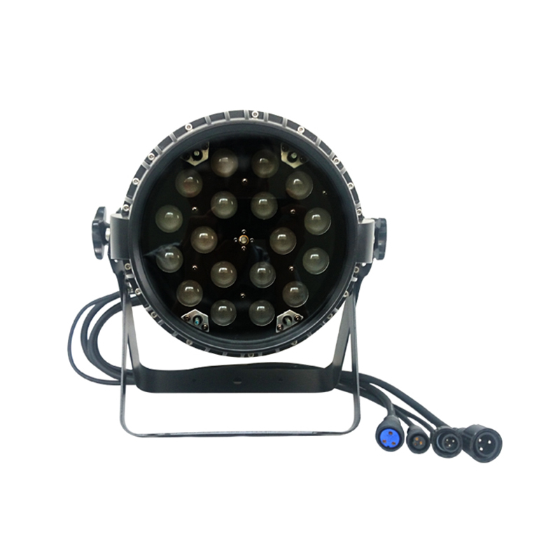 LEDズーム防水パーライト - COLD RIVER｜舞台照明 販売・特注製作・小