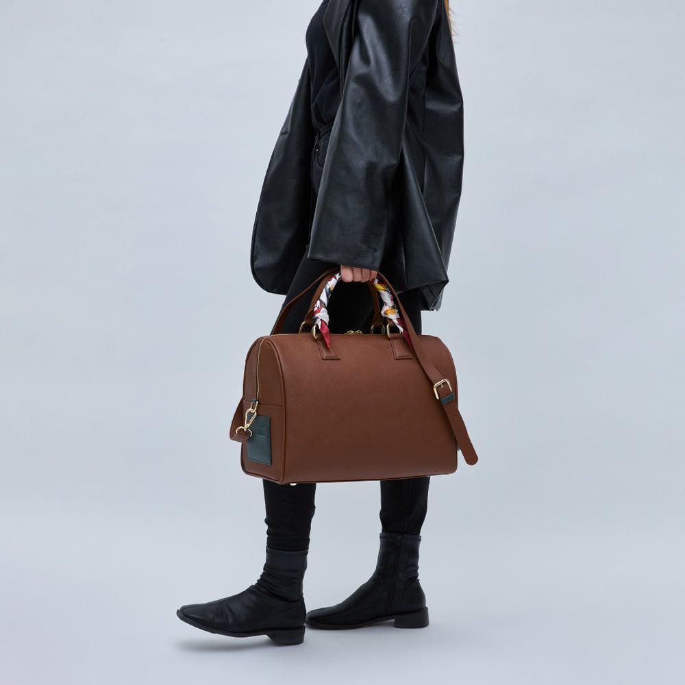 BTS ARTIST-MADE COLLECTION V(テテ)が贈る特別なアイテム登場!