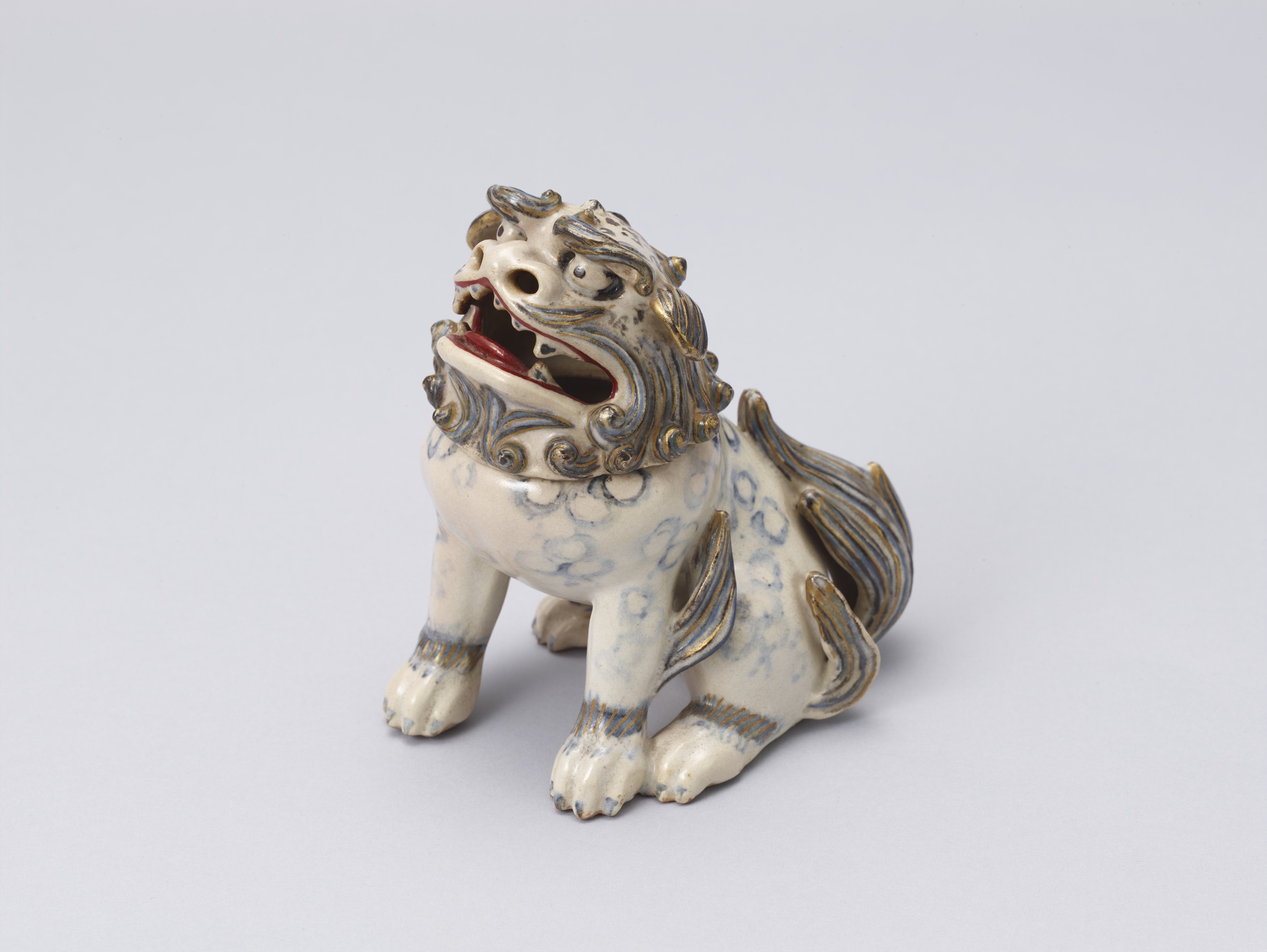 九州国立博物館 | 収蔵品ギャラリー | 色絵獅子形香炉