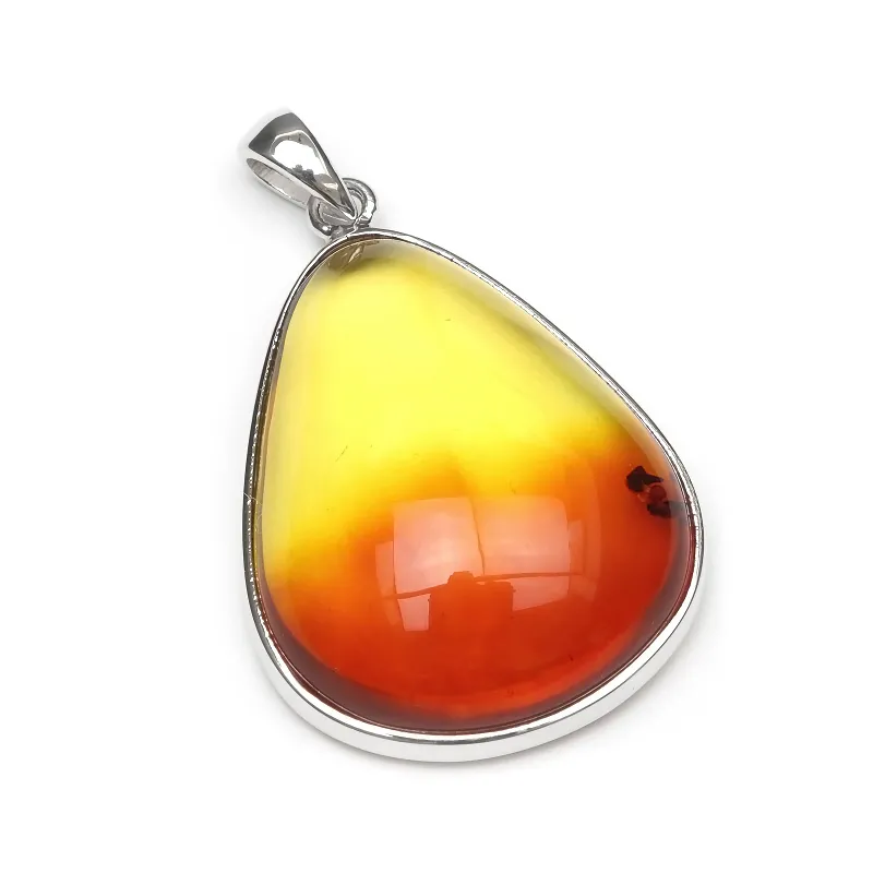 バルティックアンバー（琥珀） ペンダントトップ No.121点もの