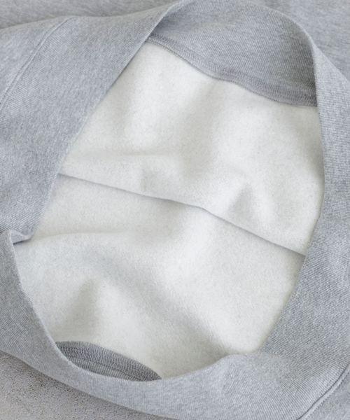 ワンポイントベア刺繍裏起毛クルーネックスウェット