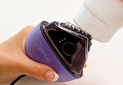 美容医療もホームケアも妥協無し引き締め特化美顔器「キャトルリフト