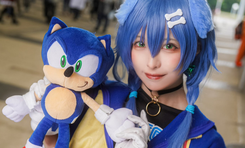 コスプレイヤーしゃーた『ホロライブ』自作した戌神ころね×ソニック