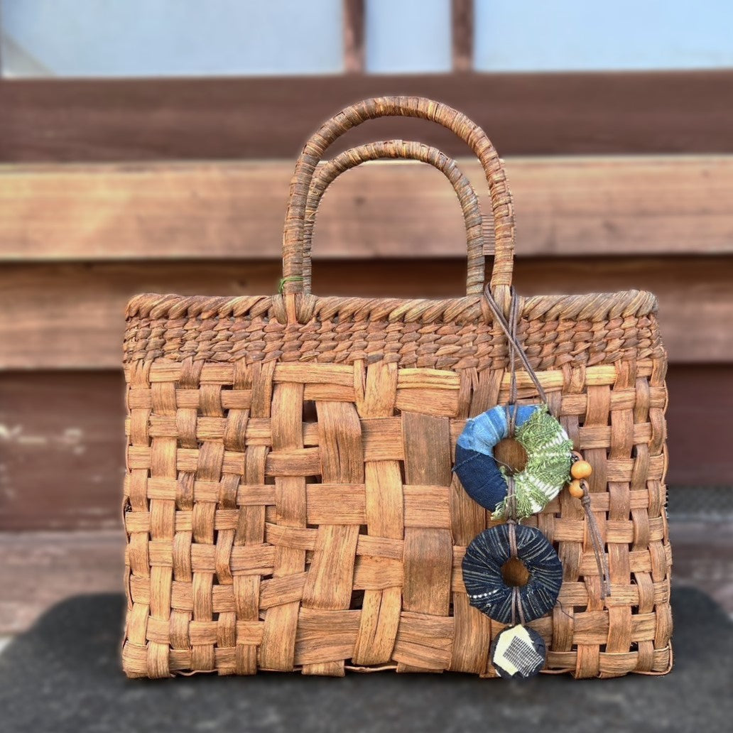 信州安曇野の山葡萄籠バック 里山手仕事 k*i様 信州安曇野の山葡萄かご