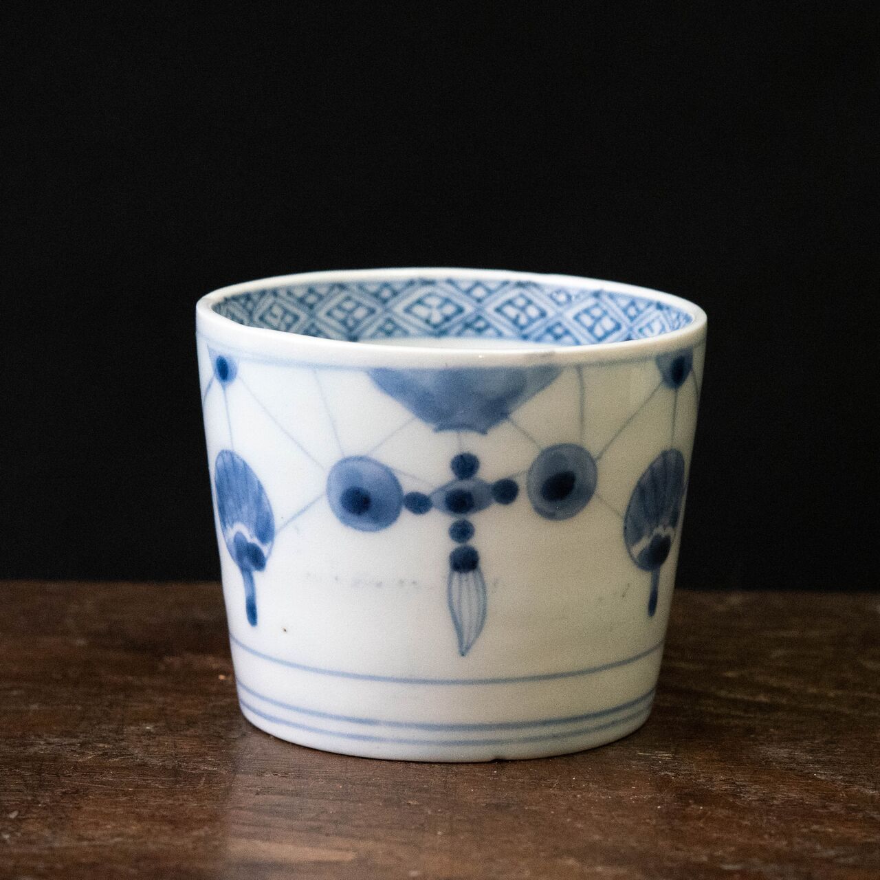 陶磁器 :: 伊万里 瓔珞文 そば猪口 | COTTOU.JP 骨董の通販マーケット