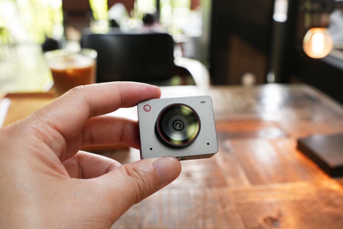 小さいのに高性能！最強のミニマルWebカメラ『OBSBOT Meet 2』レビュー