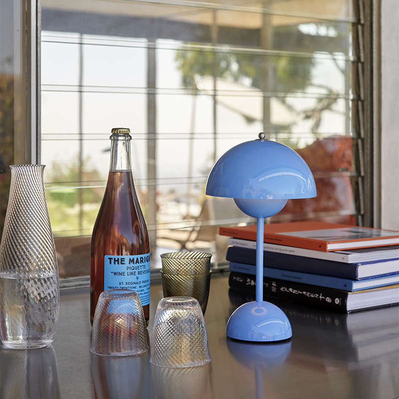 &TRADITION FLOWERPOT TABLE PORTABLE VP9 SWIM BLUE｜ポータブル