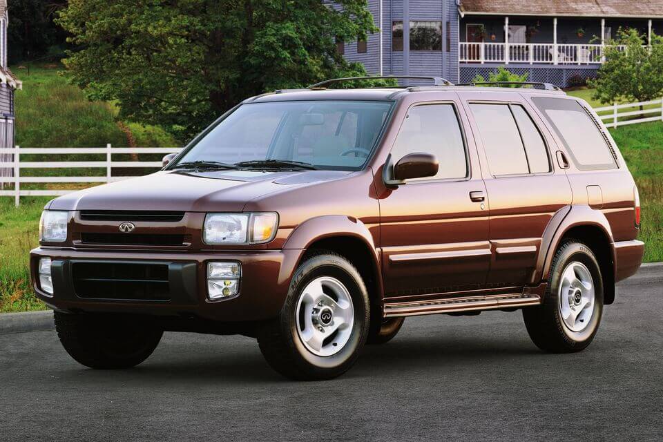 インフィニティ QX70を解説、日本未導入SUVの概要やスペック、価格他