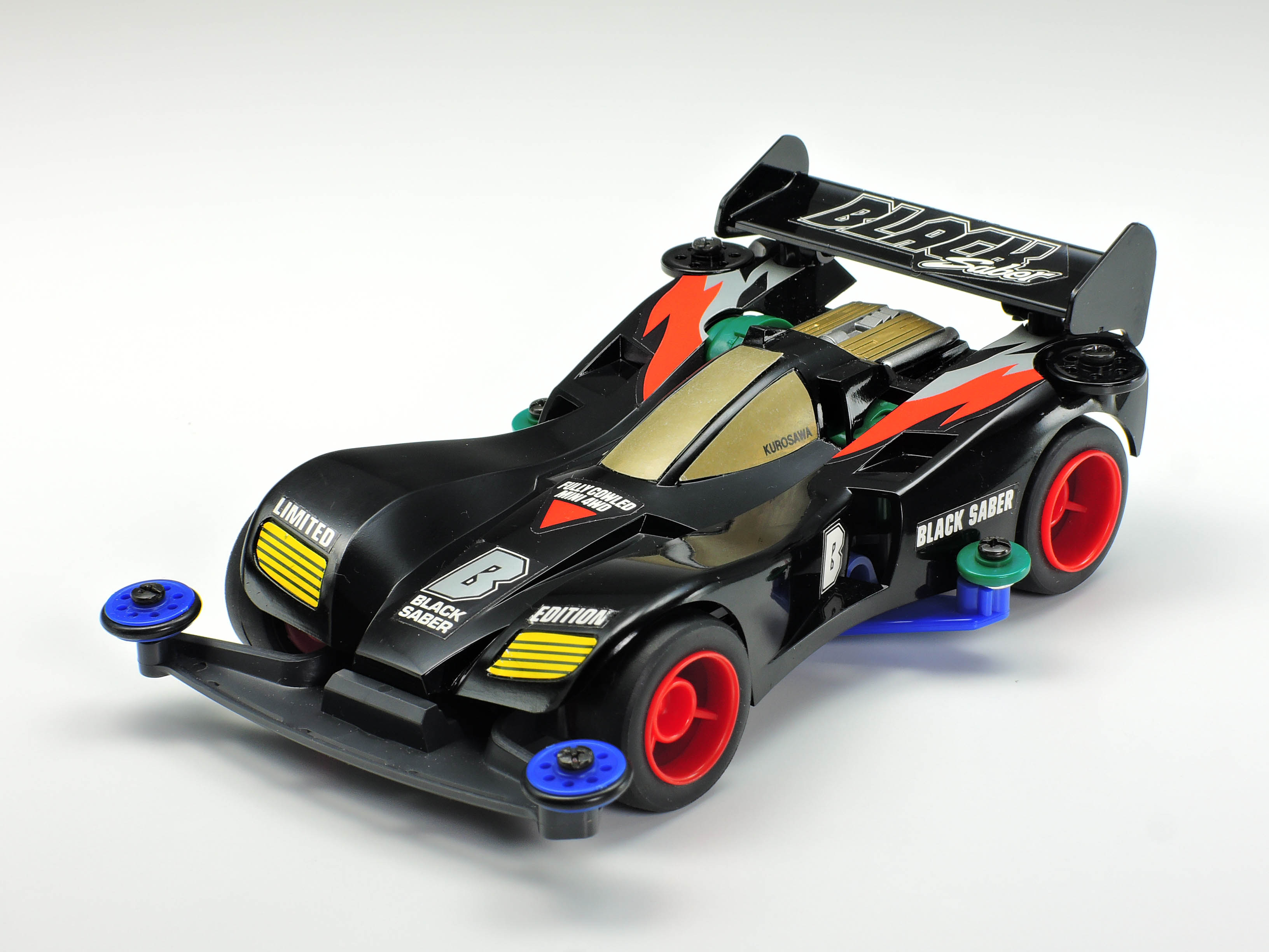 ミニ四駆歴代マシンカタログ】「ブラックセイバー」を当時のコロコロ