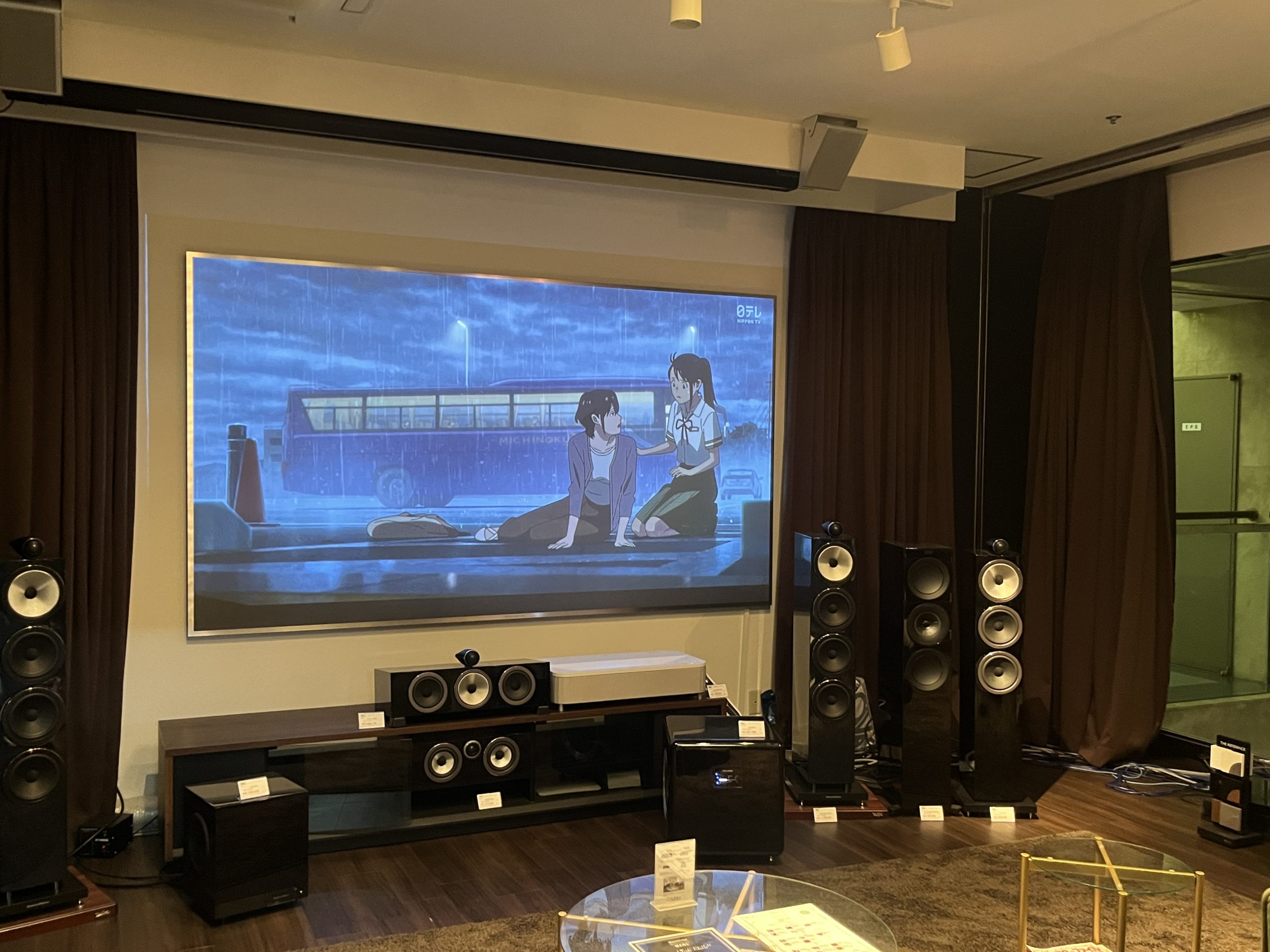 アバック横浜】超単焦点スクリーン＋内蔵『スピーカー』で完全なテレビ