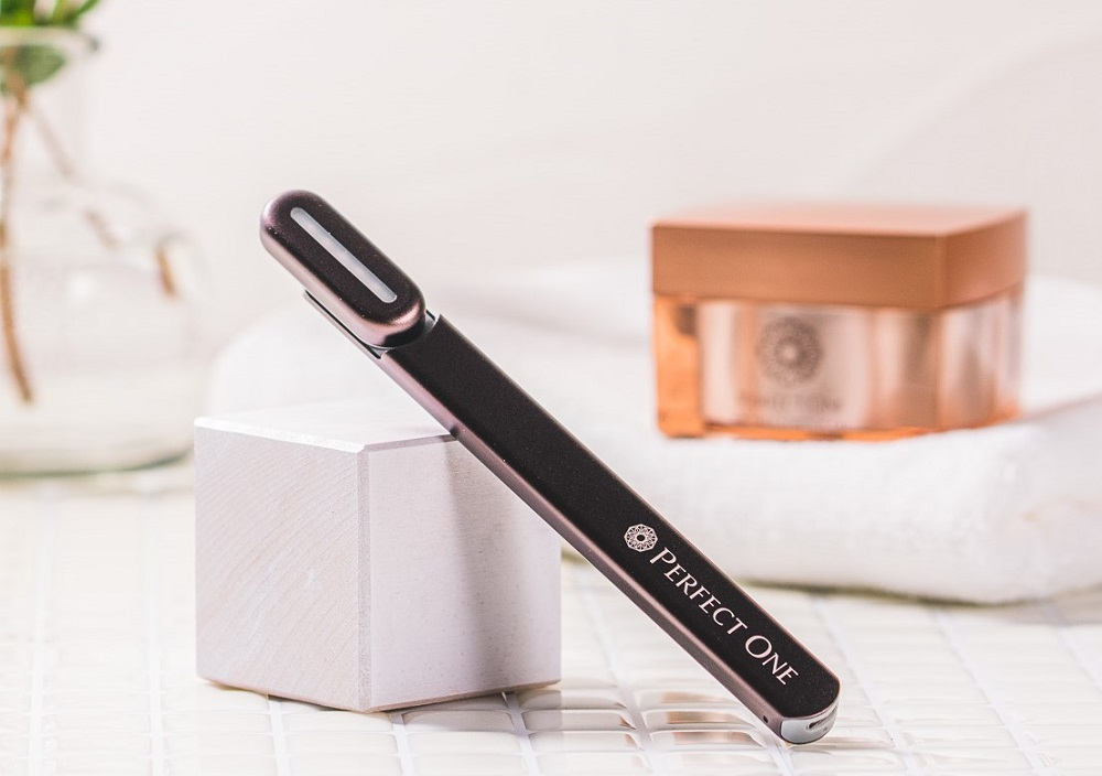 12月15日（火）「パーフェクトワン SPフェイシャルリフト hot ITstick