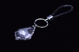 BUCK-TICKのライブで使用された特製シャンデリアがメモリアルグッズに