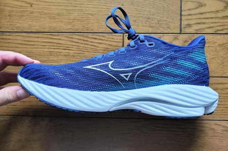 ミズノ WAVE RIDER28(ウエーブライダー28)のサイズ感と履き心地