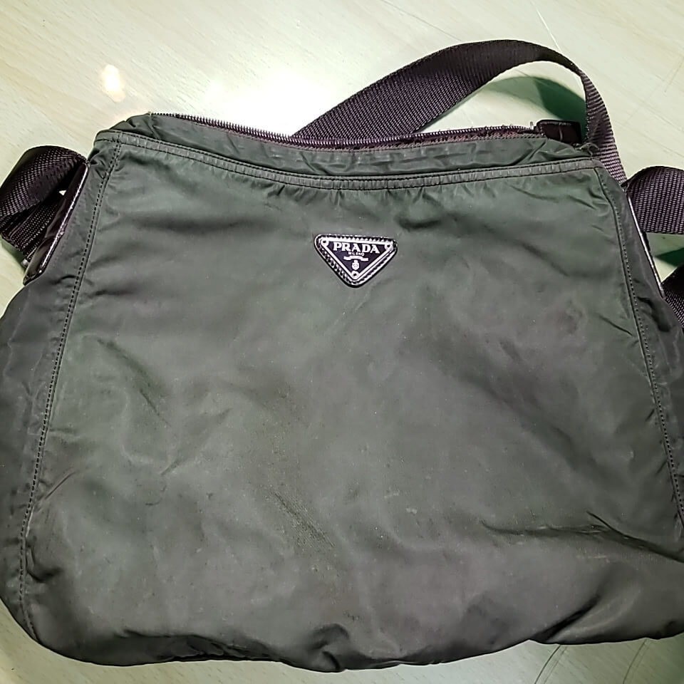 プラダ(PRADA)ナイロンショルダーバッグ・ファスナー交換・破れ補修