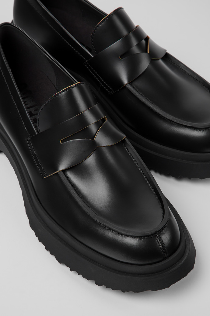 Walden Black Formal Shoes for Men - Autumn / Winter collection