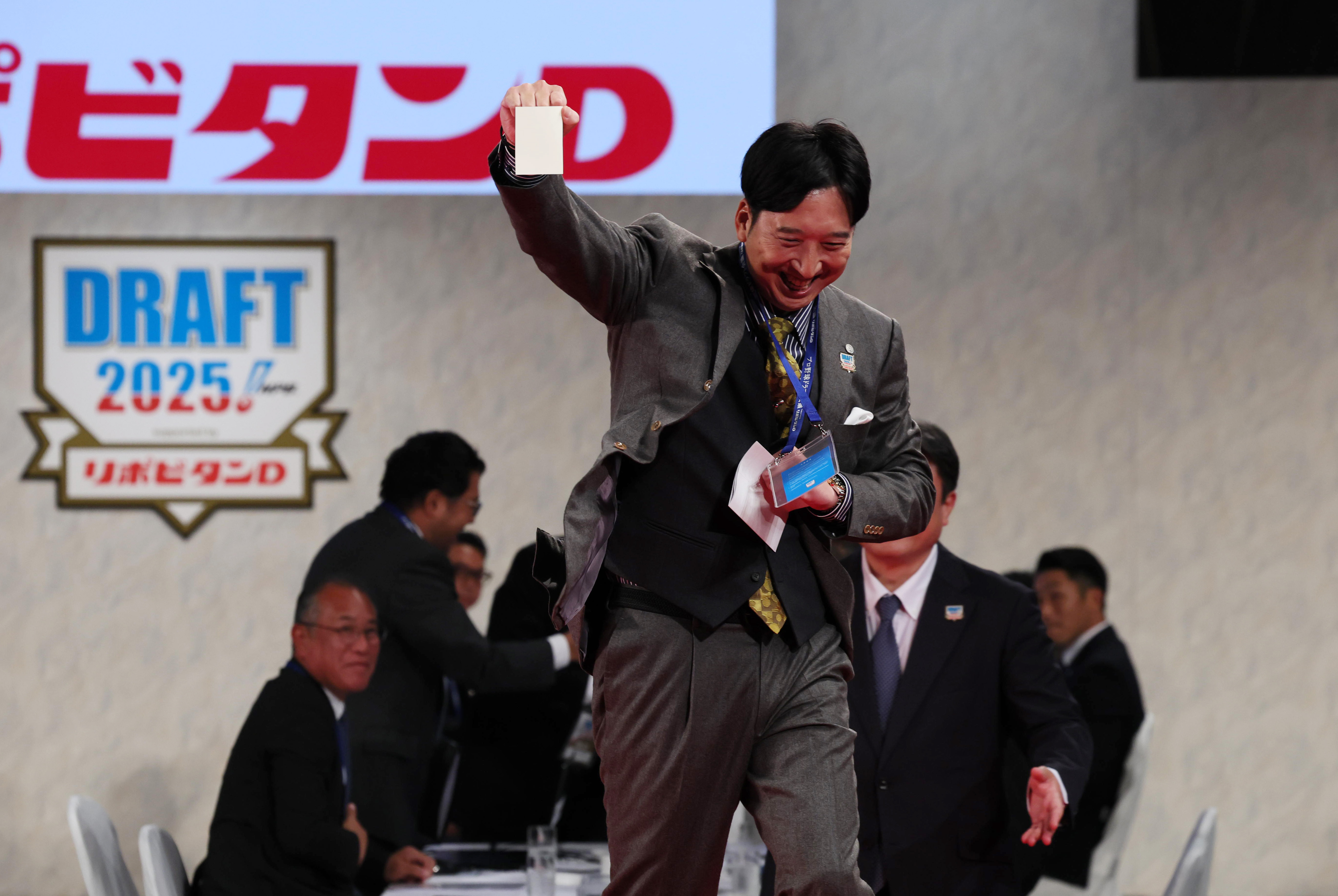 ドラフト】阪神は1位で創価大・立石正広の交渉権獲得 残りくじ引いた