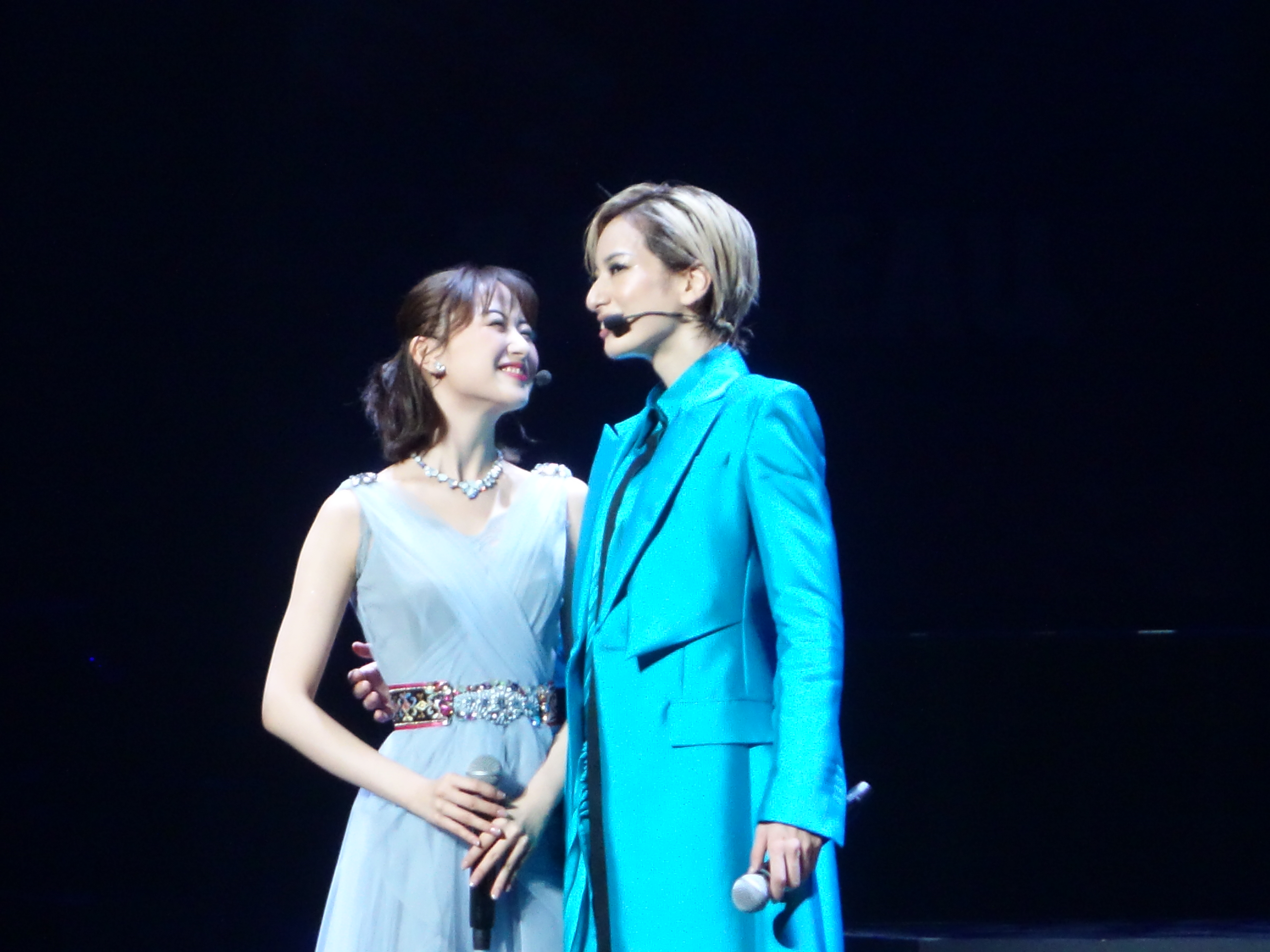 元宝塚花組トップスター、柚香光 退団後初コンサート「舞台に立たせて