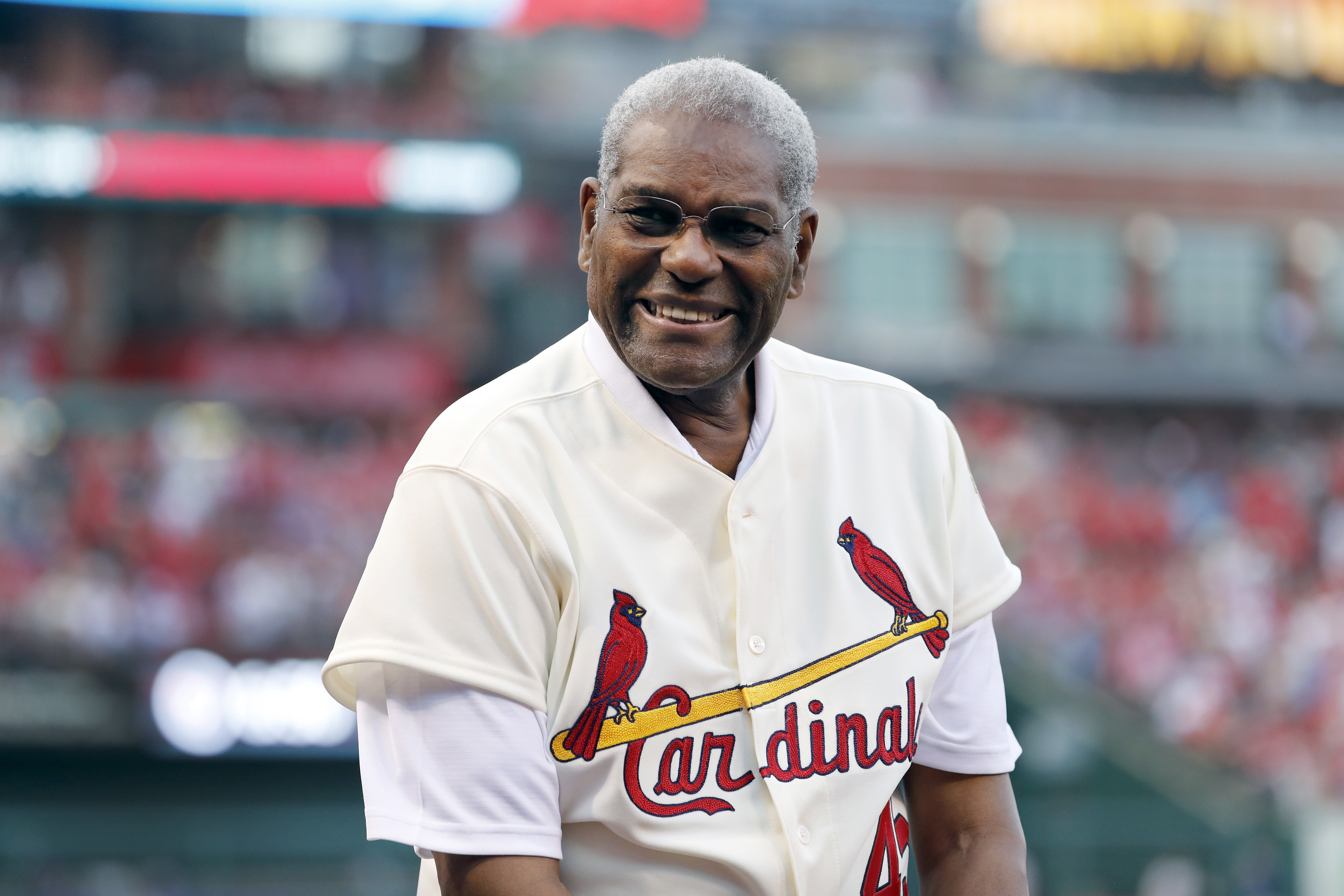 Bob Gibson, Hall of Fame ace for Cardinals, dies at 84