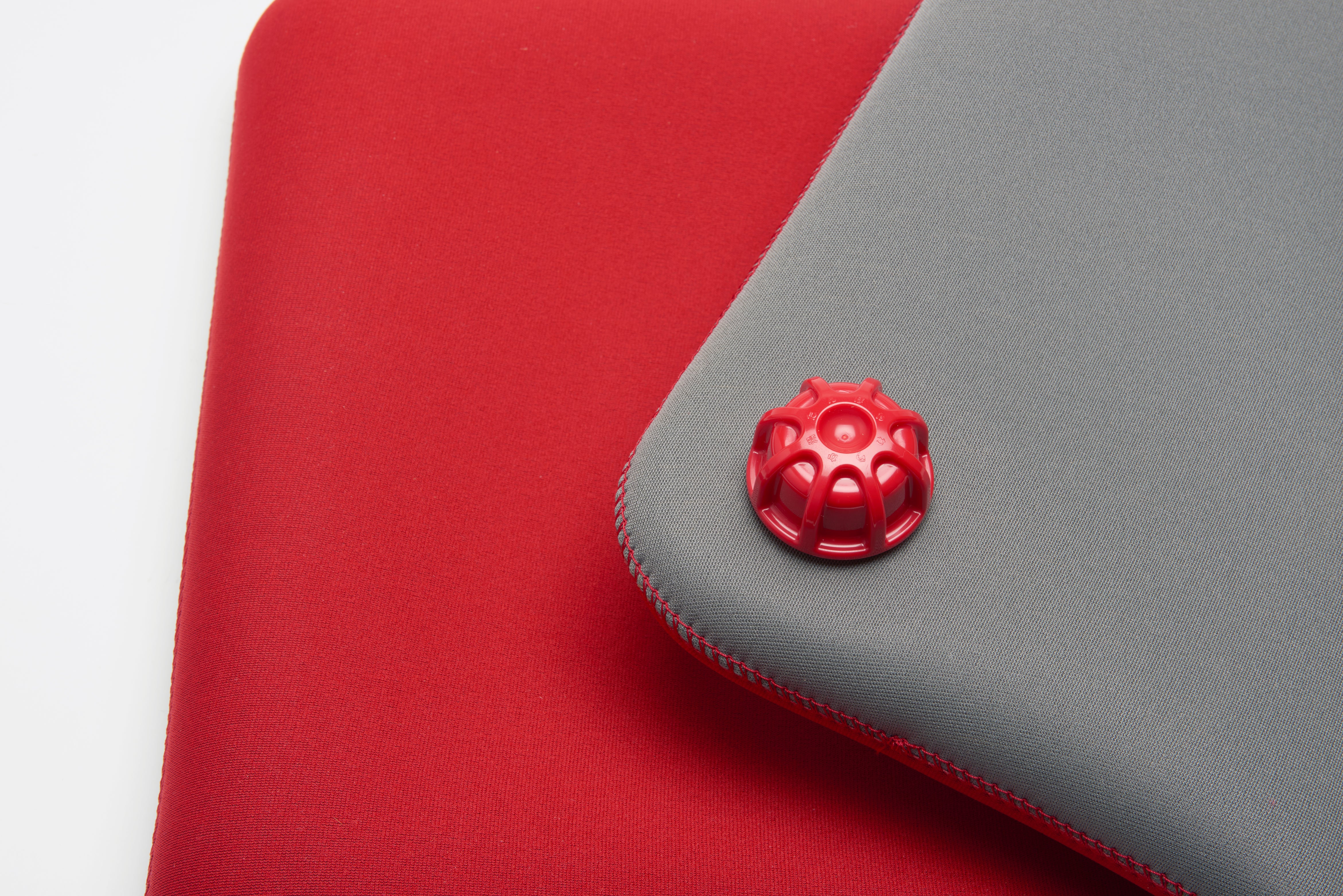 クロッツ やわらか湯たんぽ 座ぶとんタイプ（穴なし） – クロッツ