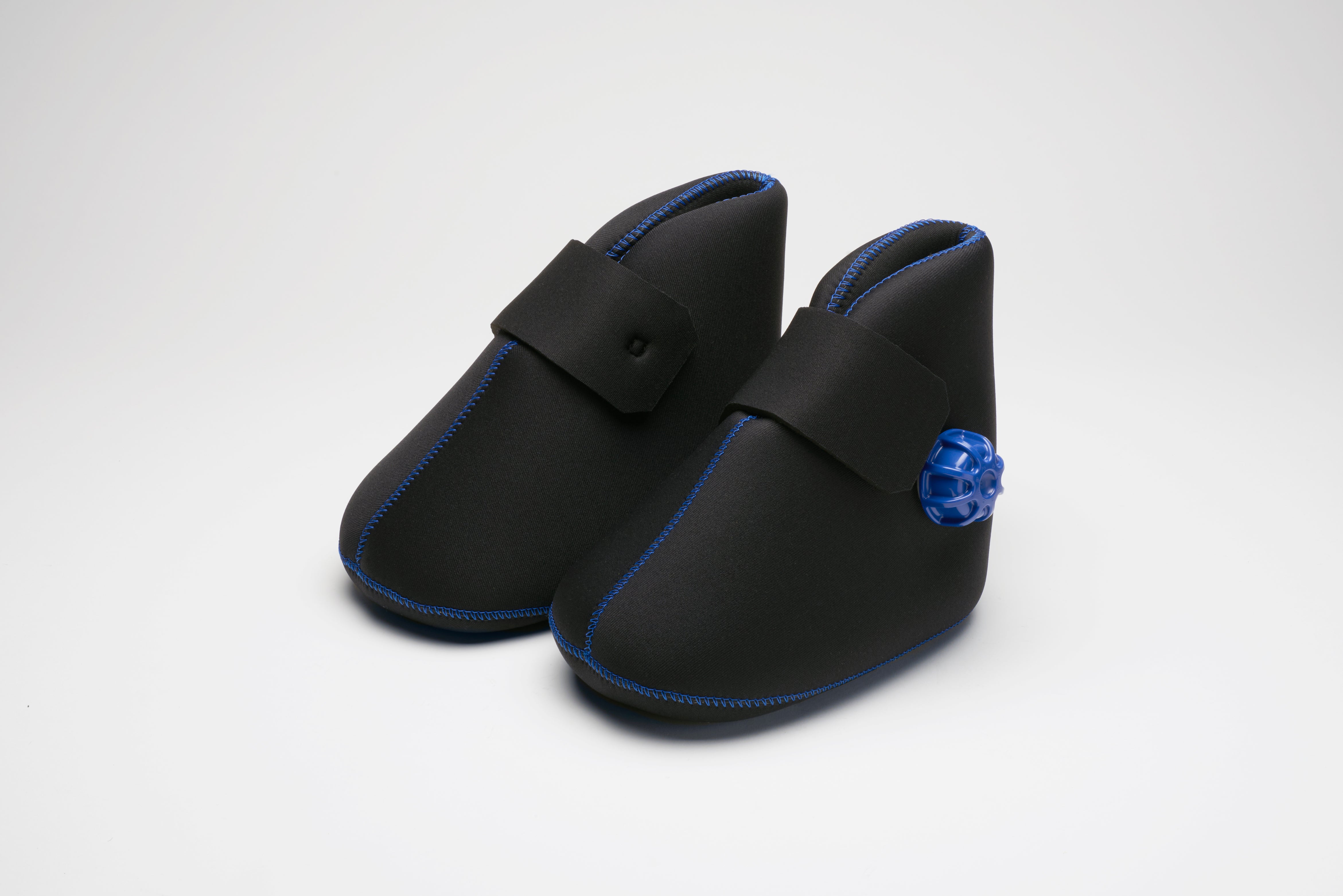 クロッツ やわらか湯たんぽ 足用マジックタイプ (底なし) ｜子供用3