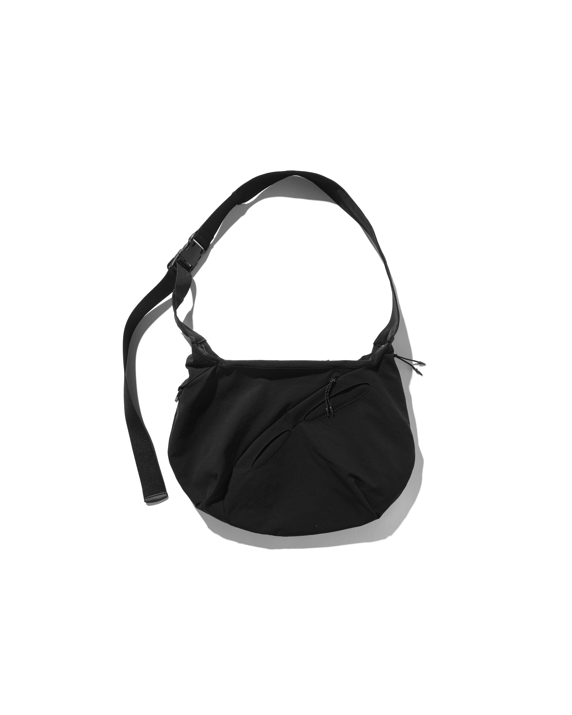 SOFT SHELL FUTURE BAG (BLACK)