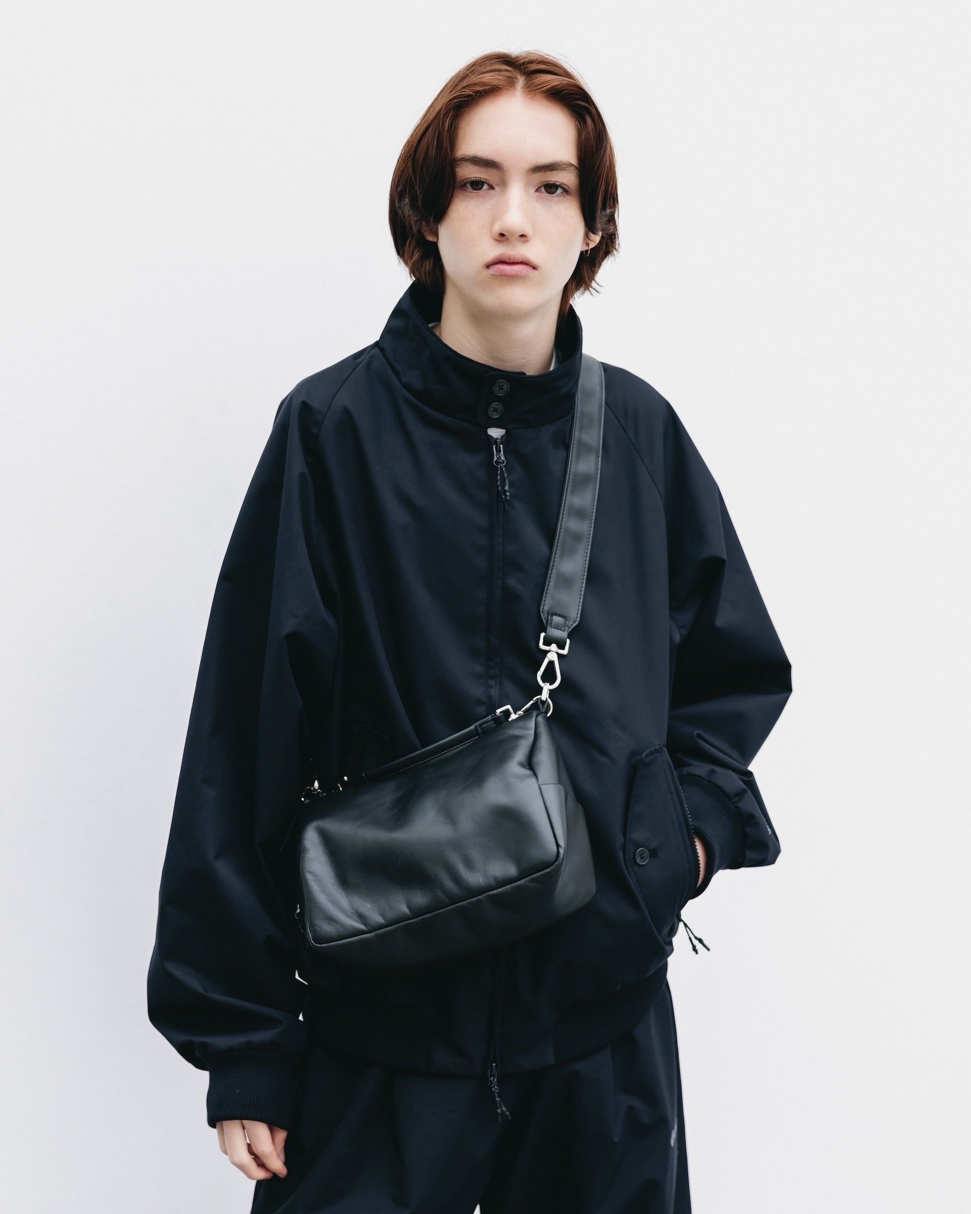 2.11 WED 20:00- IN STOCK】LEATHER DAYOFF BAG MINI (BLACK)