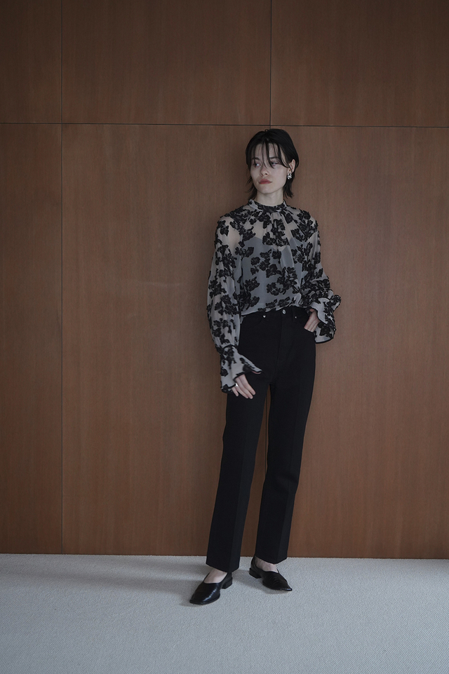 9月9日（金）発売のFLOWER JACQUARDシリーズとラフに着られるフレア