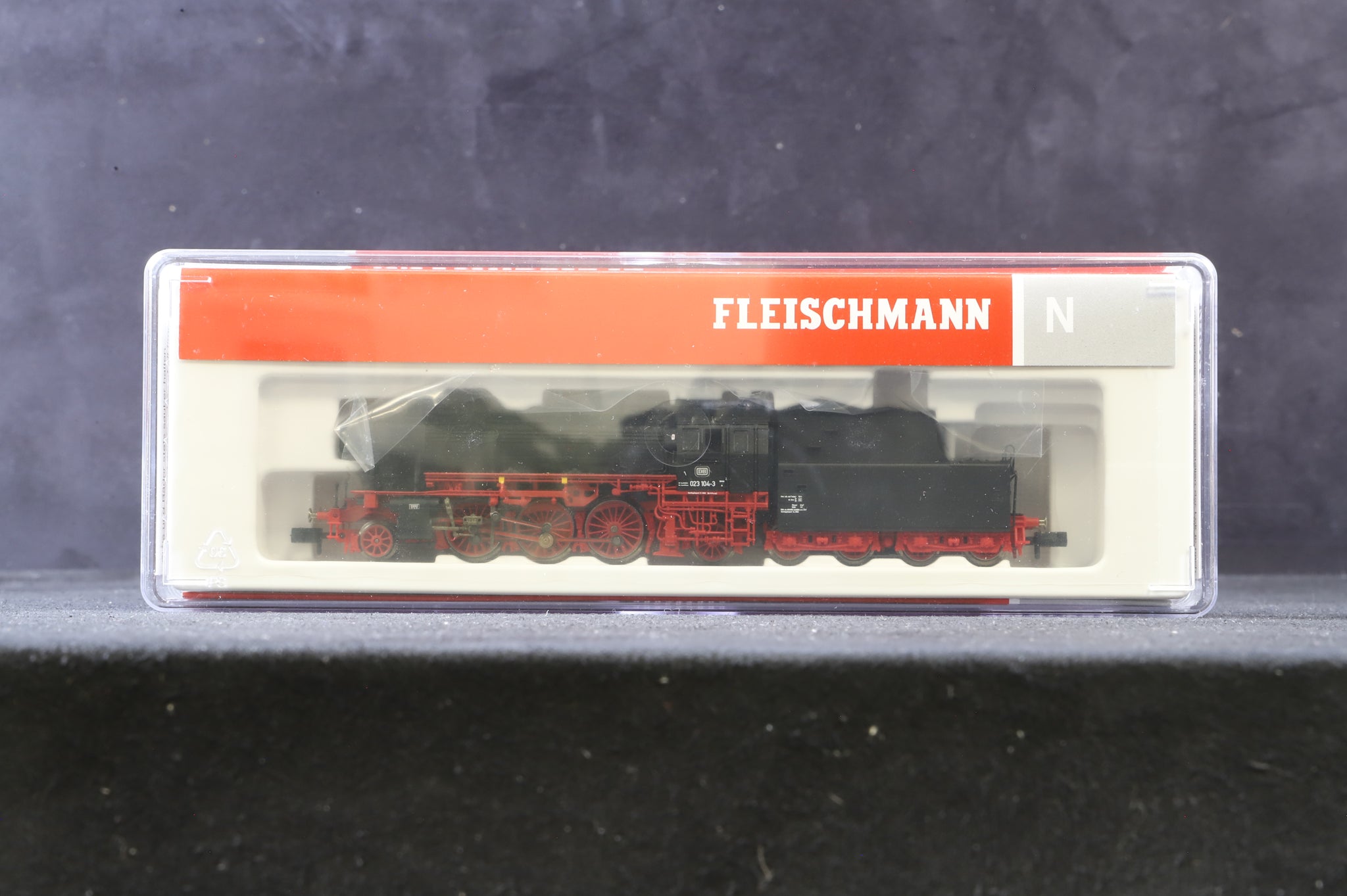 Fleischmann N Gauge 712384 DB Deutsche Bundesbahn BR 23 in DB