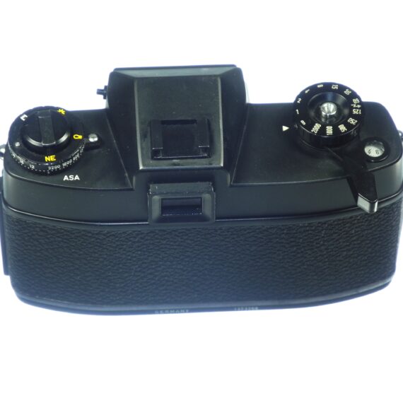 Leicaflex SL camera black chrome camera Sold with Leica 50/2