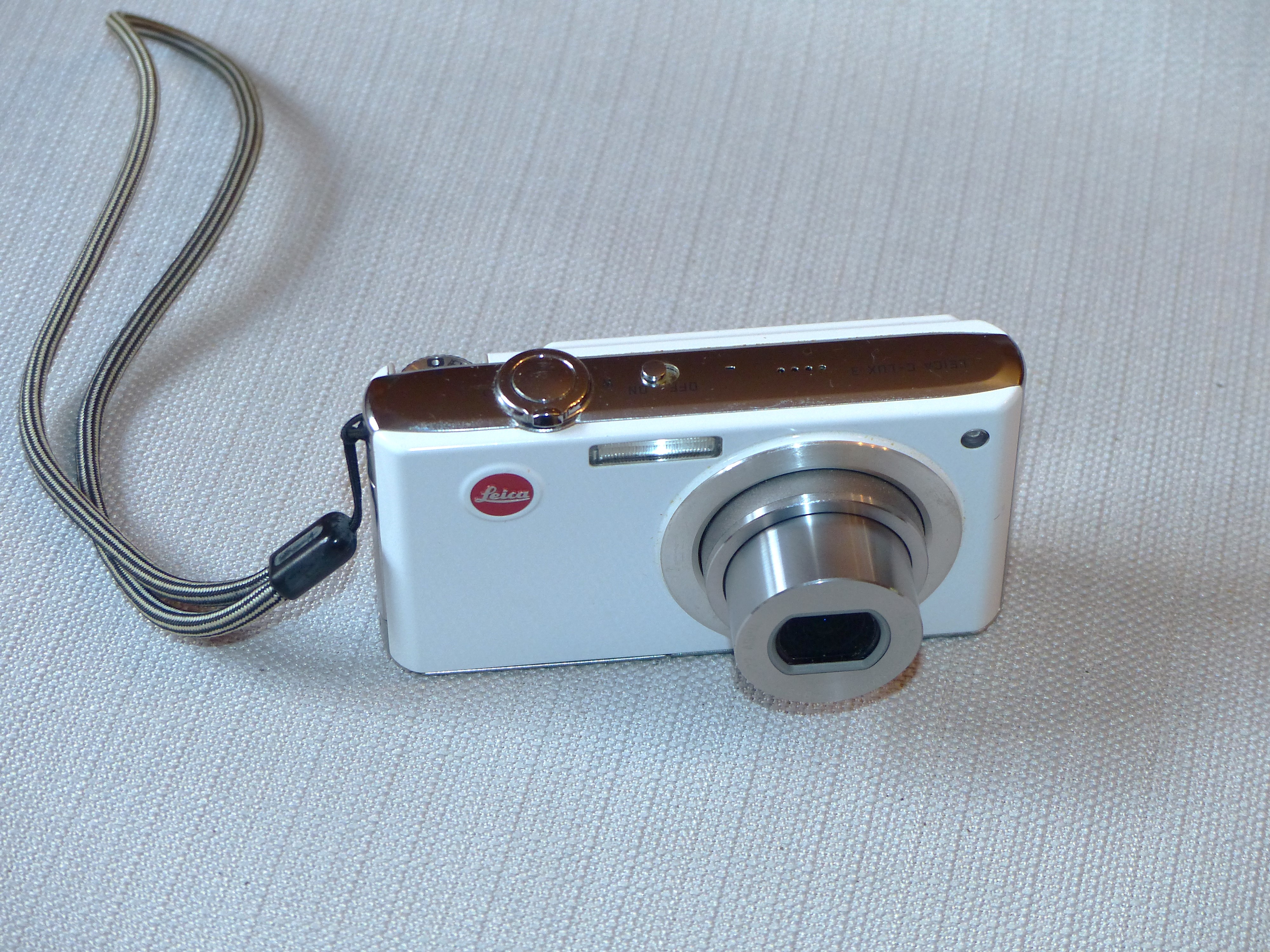 Leica C-Lux-3 white camera with box,strap,charger,battery Cat