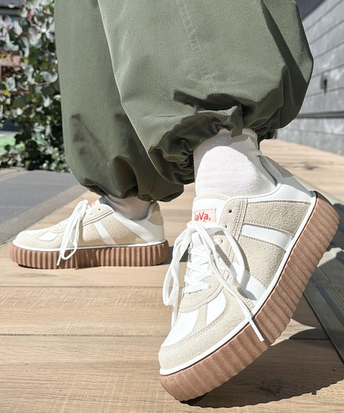 Javaジャバコラボ》レトロな配色で洗練された装いに。厚底コート