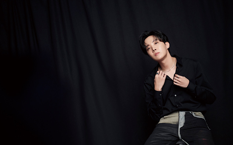 BTS】写真集フォトを先行公開！デビュー8周年を迎えたメンバーが語る