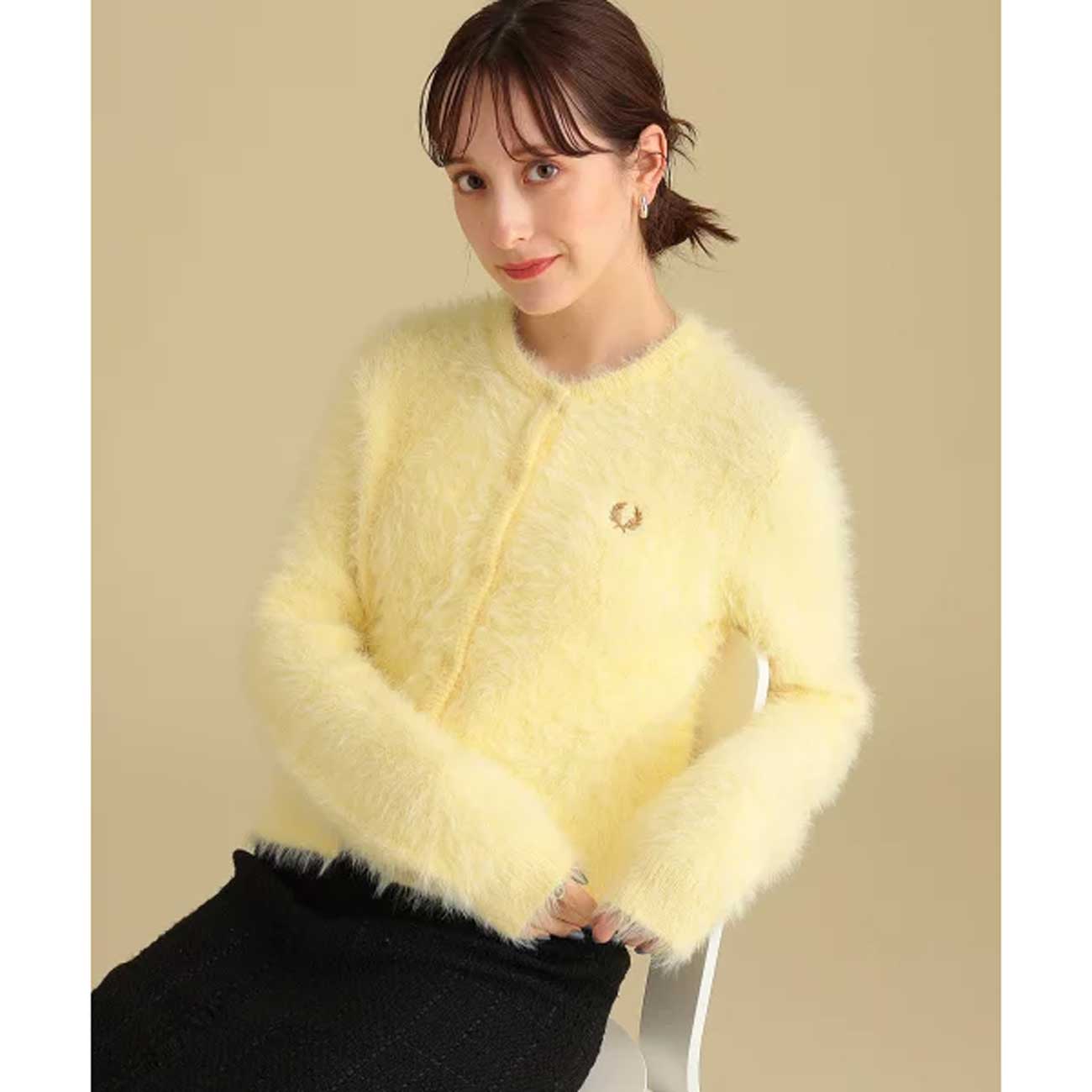 RayBEAMSがFREDPERRY別注カーディガンを発売！思わず触れたくなる