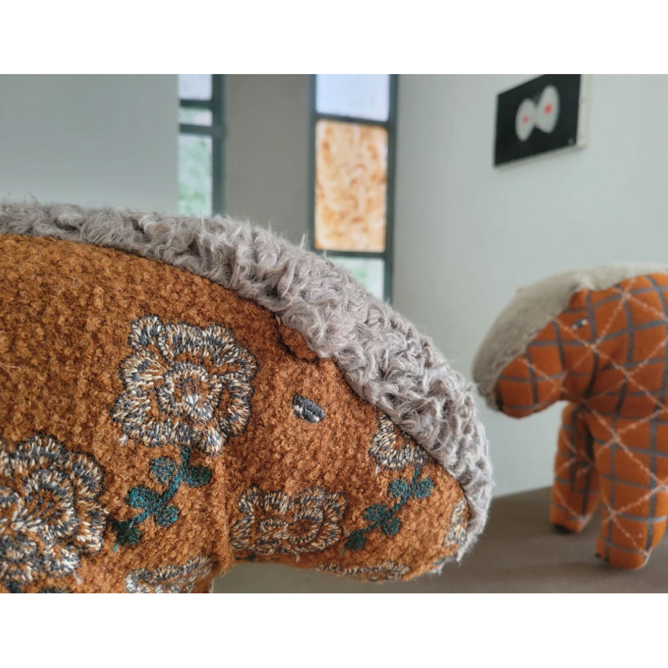 犬？くま？ミナペルホネンがぬいぐるみを発売！優しい色使いと刺繍が