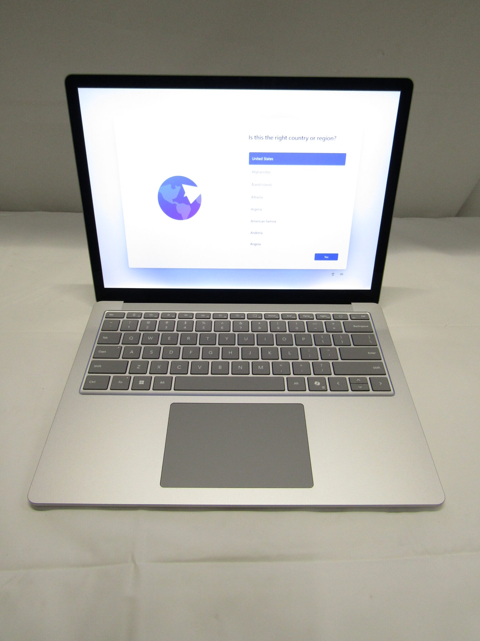 Microsoft Surface Laptop 6 2033 13.5