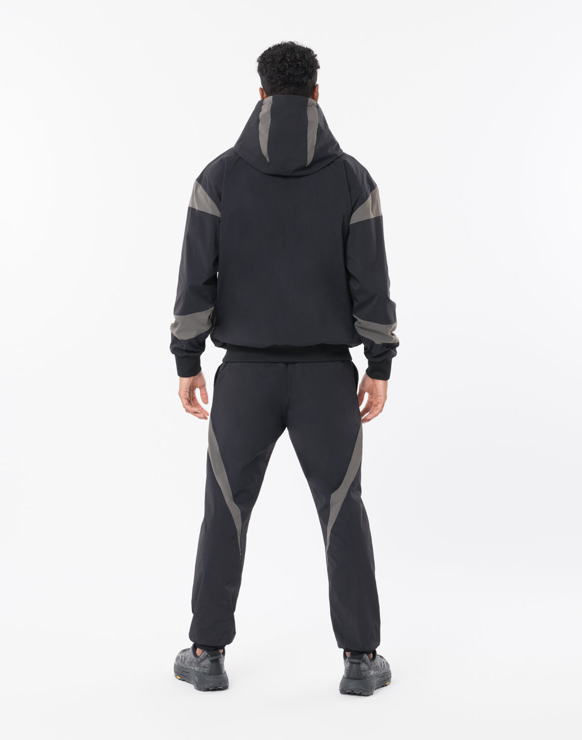 CRONOS ACTIVE WINDBREAKER【BLACK】