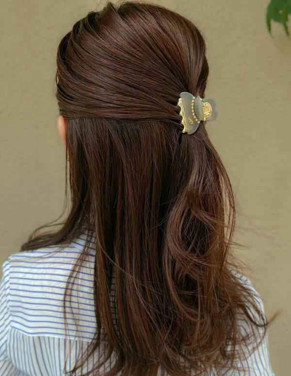 アレンジ自在】手軽に楽しめる小さめサイズのヘアクリップ | acca