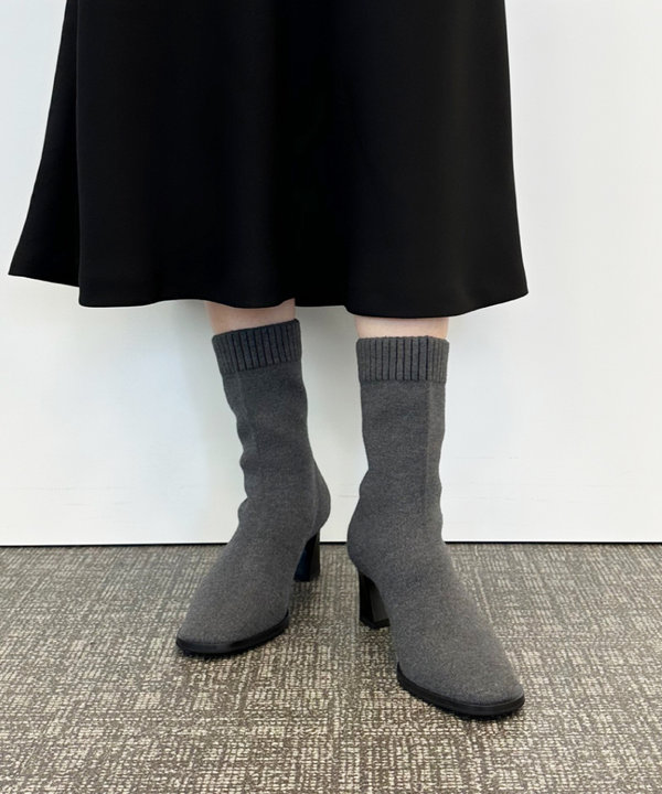 予約受付中】大人気steppiニットシューズから「ブーツ」が登場