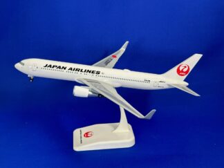 BJQ2063 JALUX企画品 (EVER RISE) JAL / 日本航空 B787-8 JA847J 組立