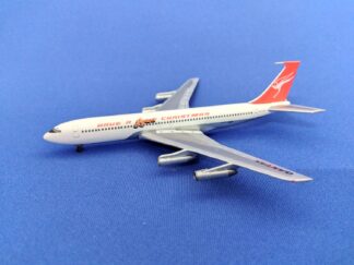 Qantas – 航空機モデル専門店 クロスウイング