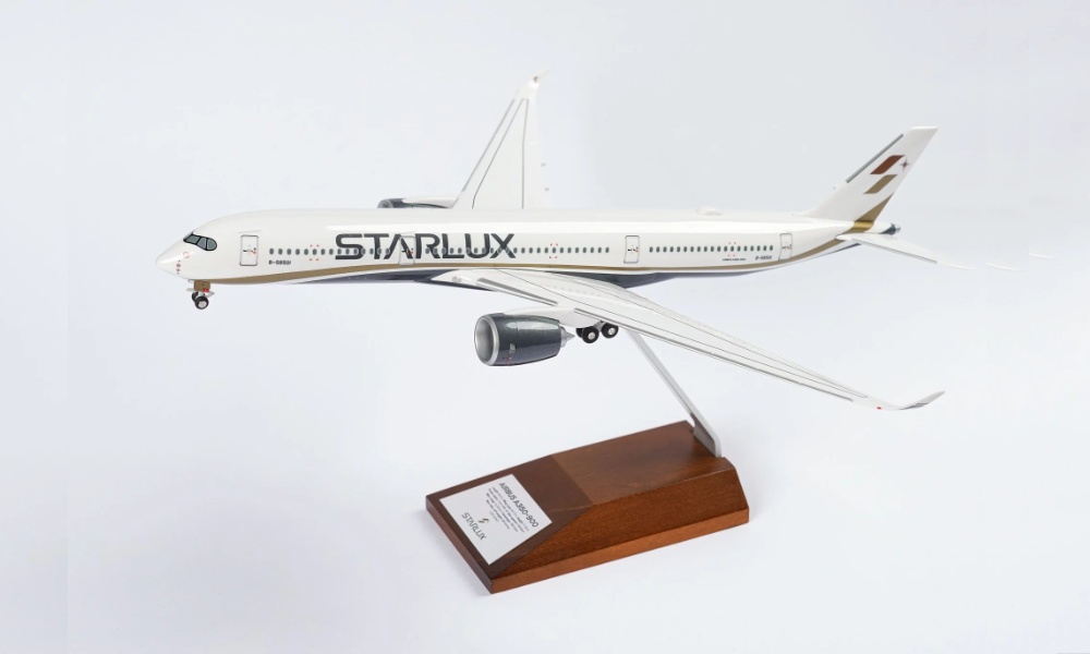 983551 STARLUX 航空会社オフィシャルモデル(EVERRISE) STARLUX