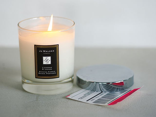 ジョー マローンの香るキャンドルは 睡眠前や入浴時に心を落ち着かせる