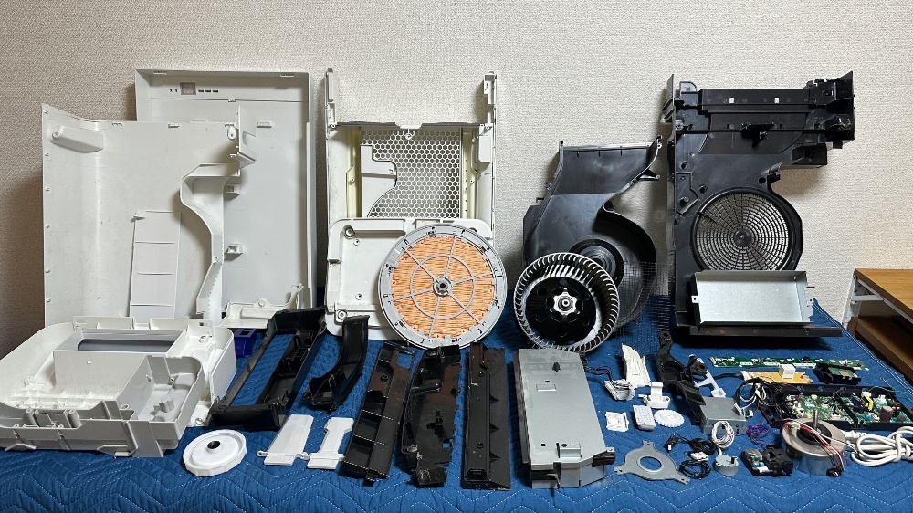 ダイキン MCK70W】加湿ストリーマ空気清浄機の分解クリーニング - 光