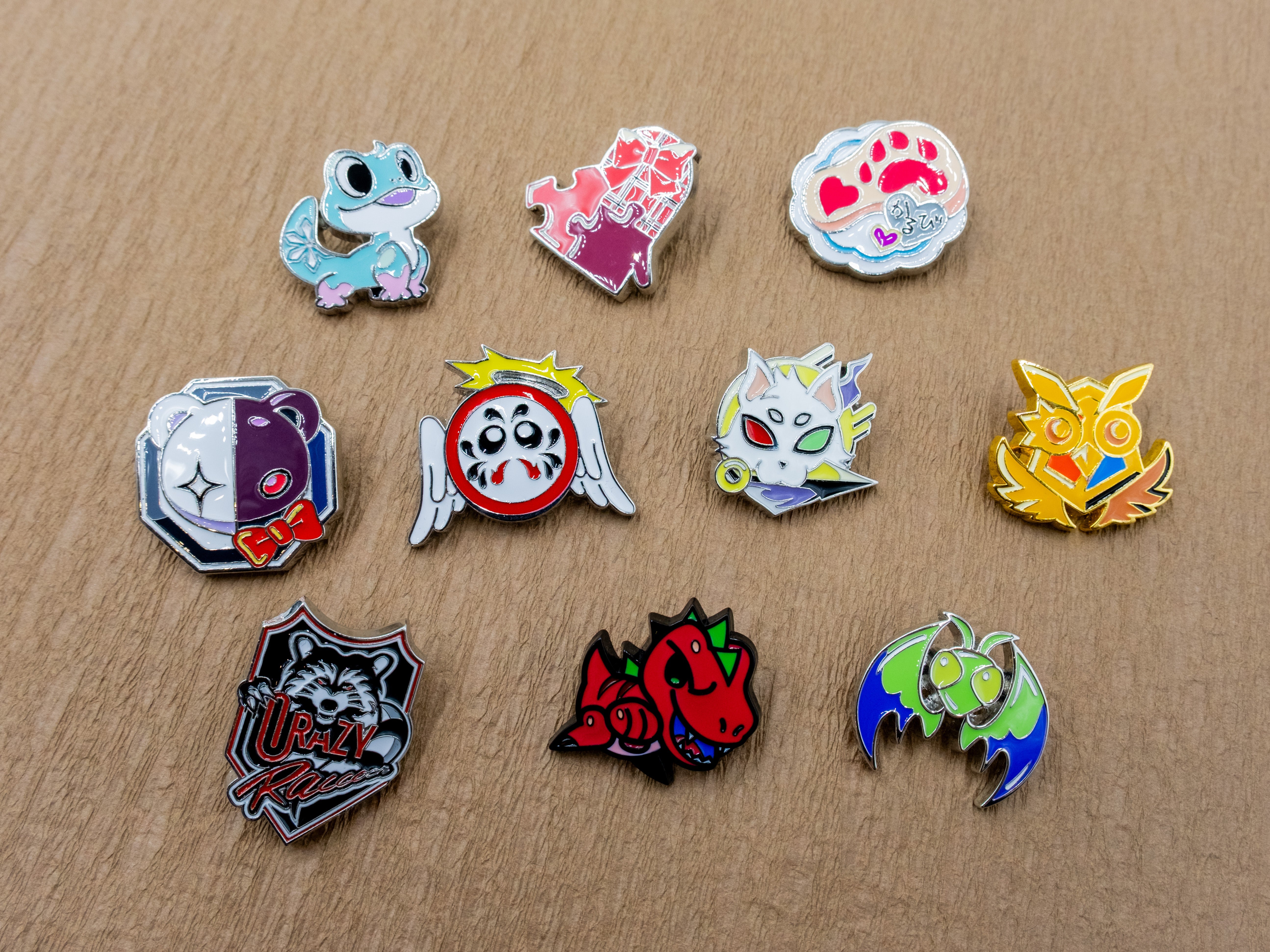 TOPPY PIN BADGE – CRAZY RACCOON