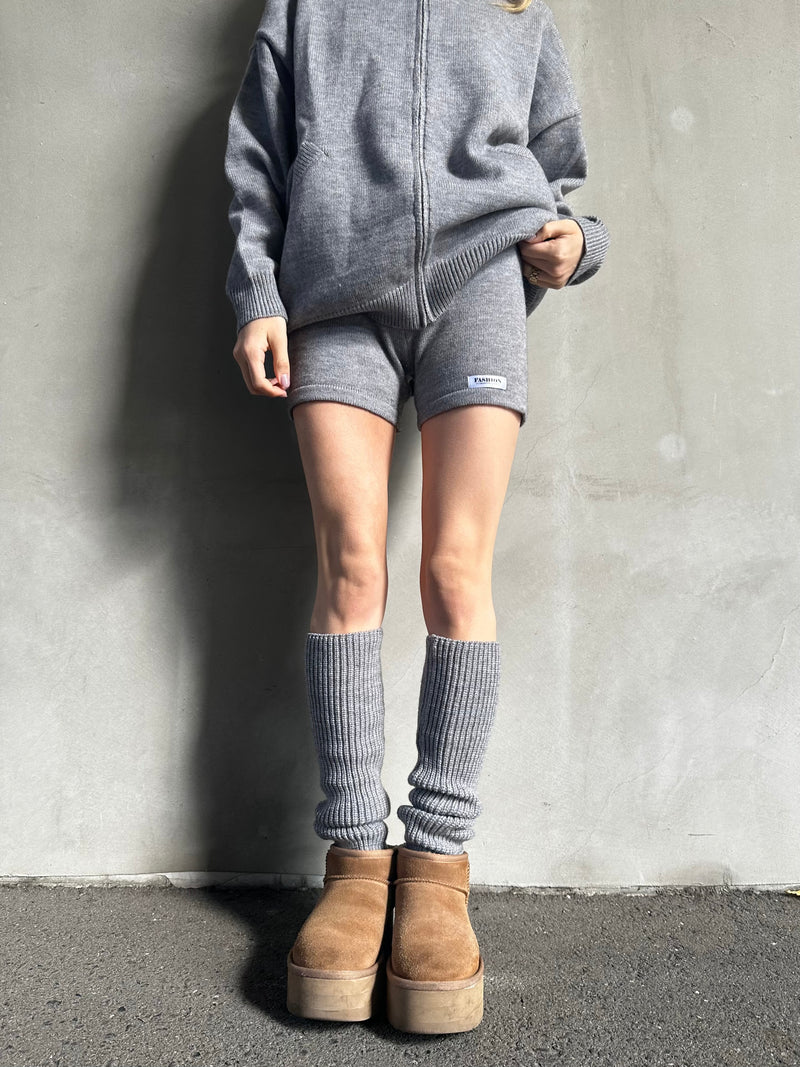 レッグウォーマー付きモードセットアップ DPB26474 – CRAMMY