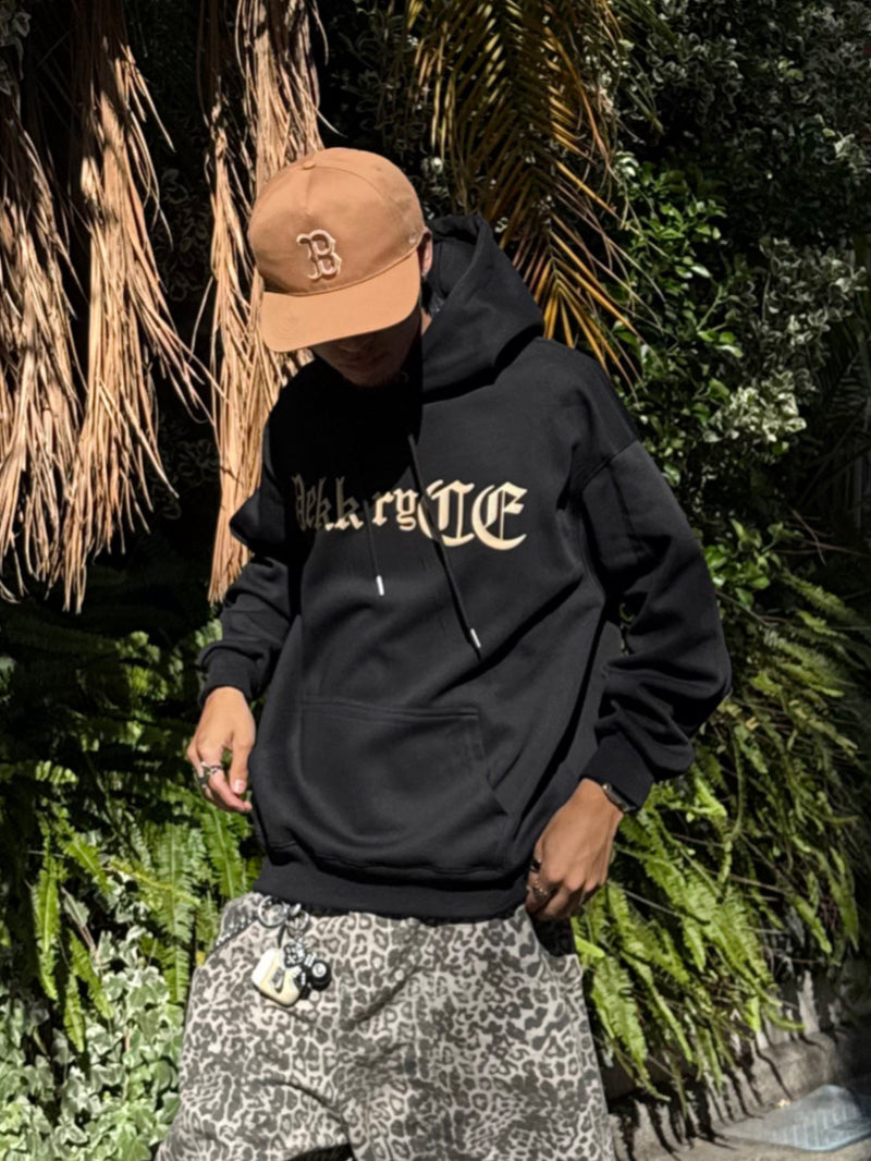 ゴシックレタリングパーカー DPB90038 – CRAMMY