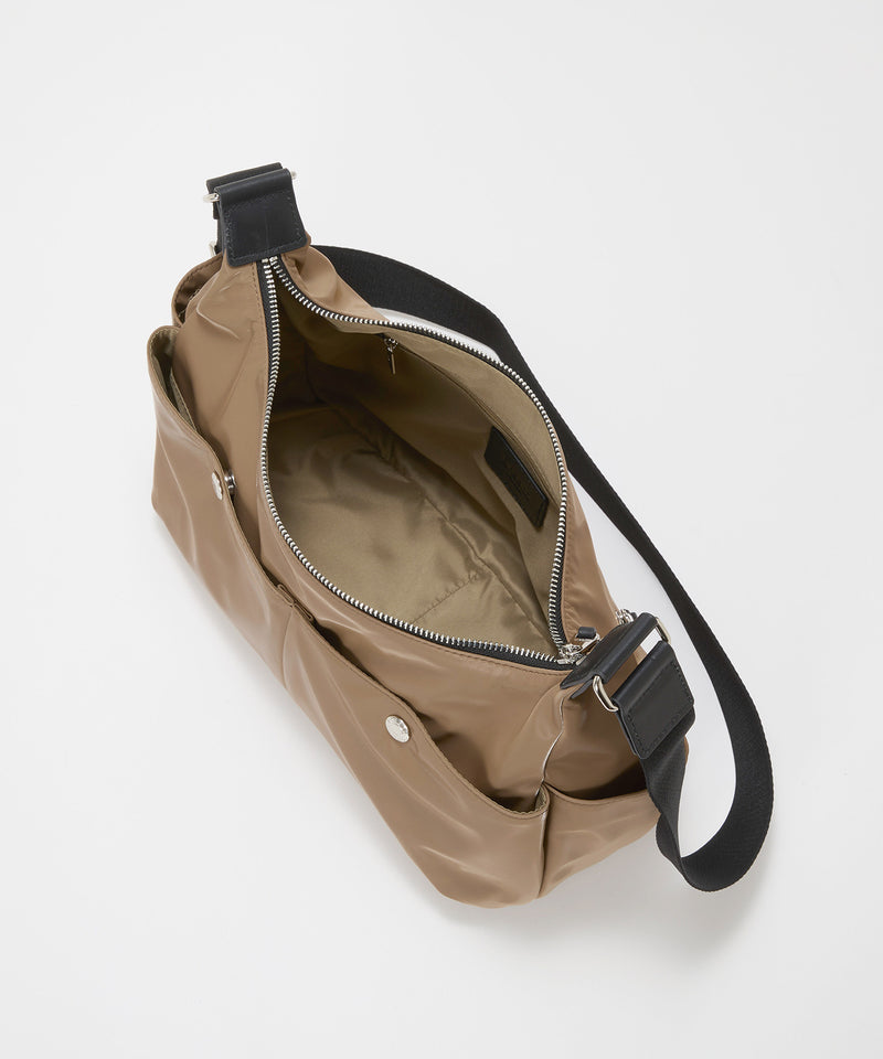 軽量430g】Train 防水ポリエステル ワイド ショルダーバッグ – TOPKAPI
