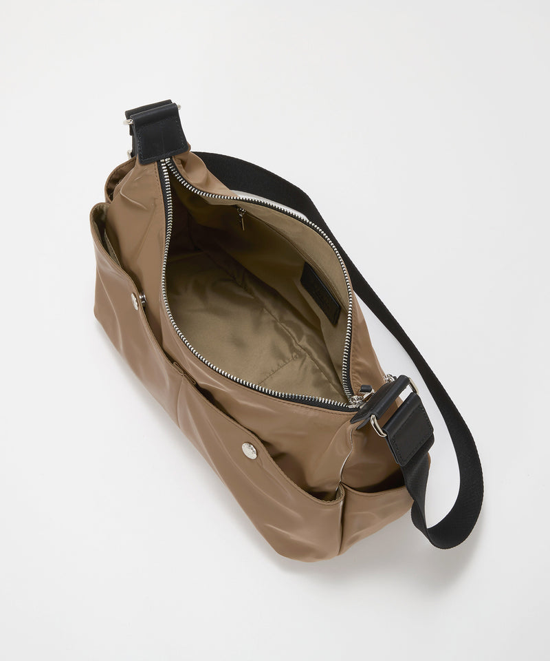 軽量430g】Train 防水ポリエステル ワイド ショルダーバッグ – TOPKAPI